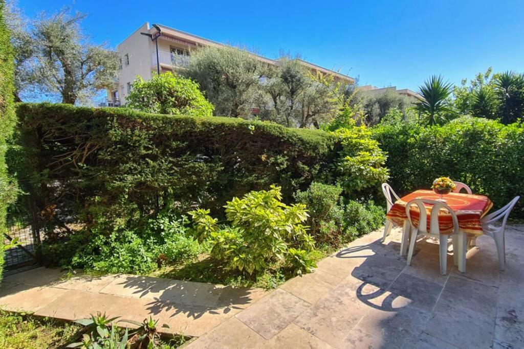 Casalionelantibes 70 Sqm Apartment With Garden And Parking المظهر الخارجي الصورة